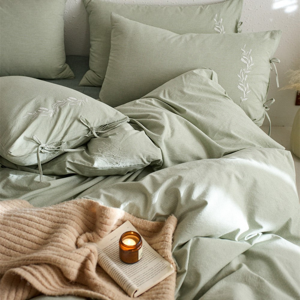 Cotton Muslin Bedding Set with Ties, Soft Muslin Texture and Breathable Linen Look