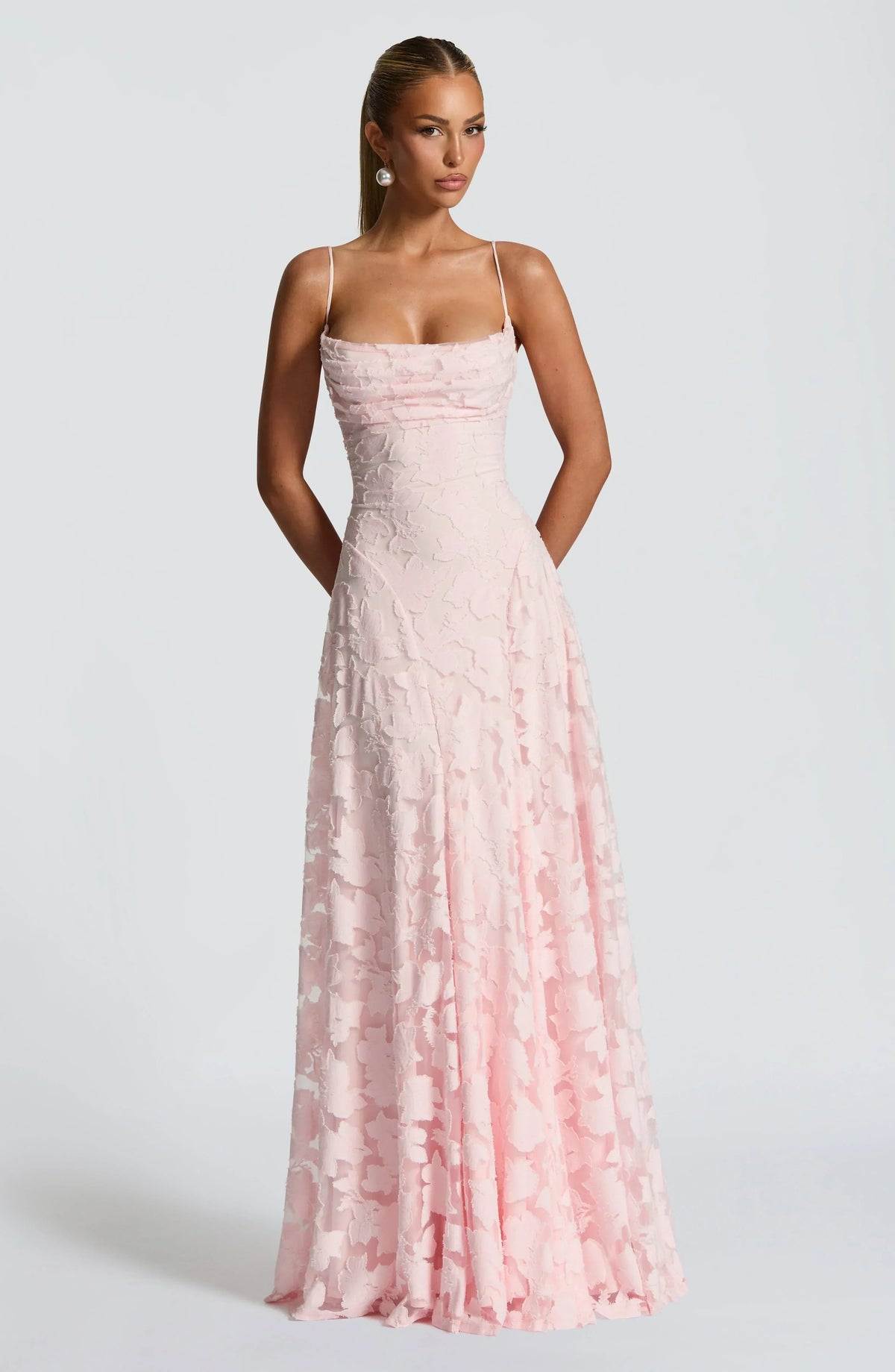 Lace Backless Maxi Dress