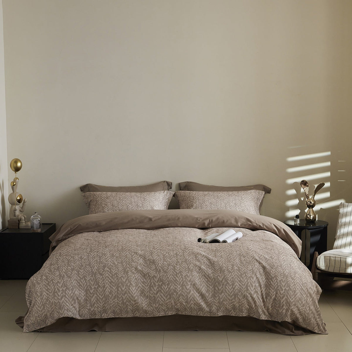 Reversible Cotton Sateen Bedding Set with Watercolor Tree Print