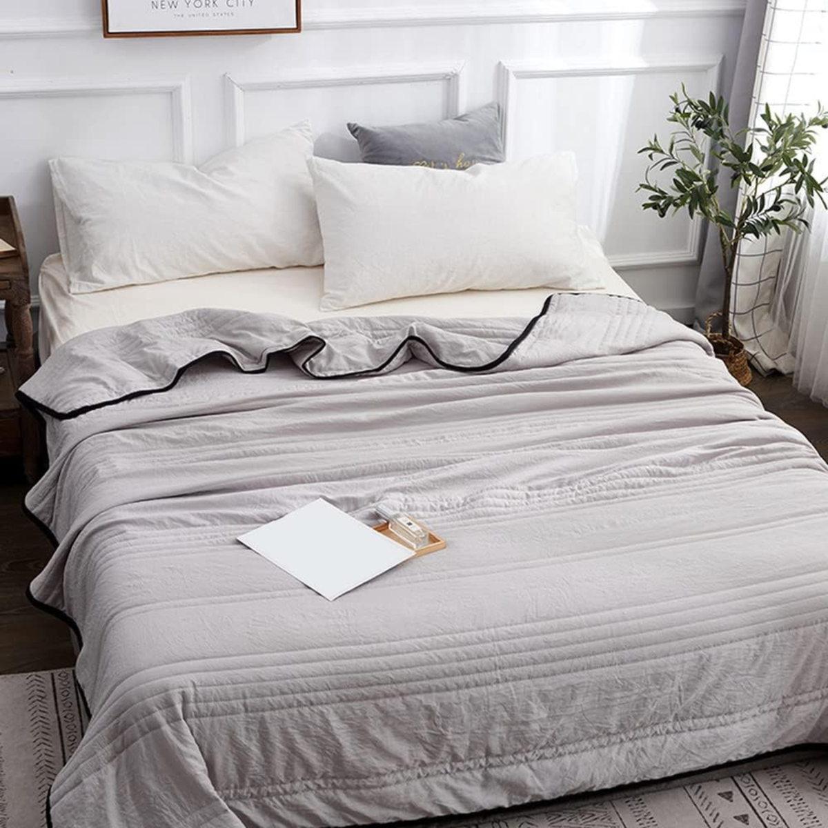 The Everchill Ice Cooling Blanket Keeps You Comfortable and Cool All Night
