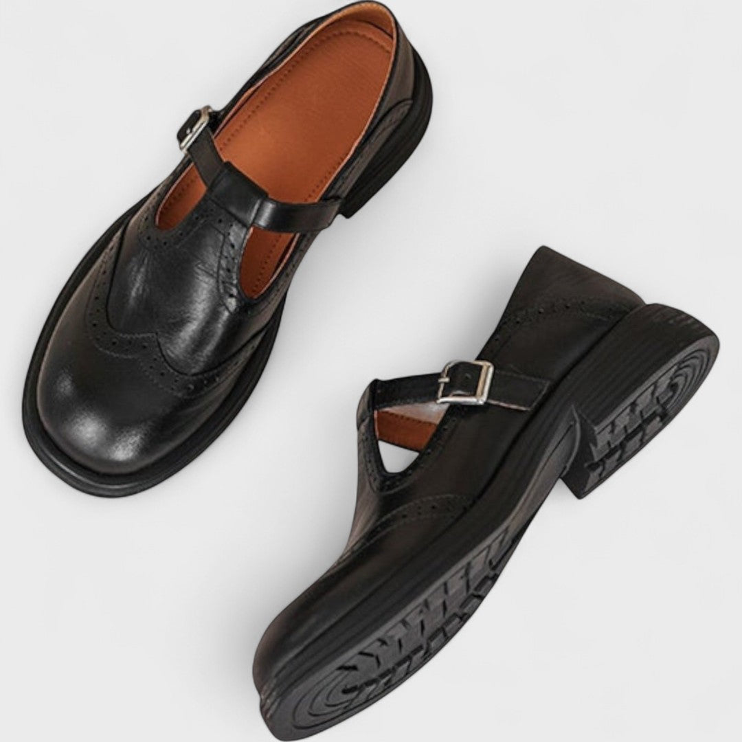 Women's Round Toe Buckle Strap Wingtip Shoes