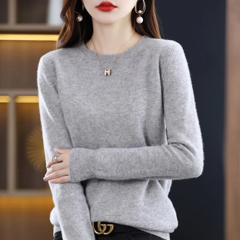 Women's Sweater Classic Round Neck Soft Stylish