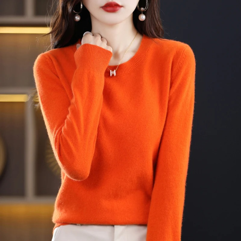 Women's Sweater Classic Round Neck Soft Stylish